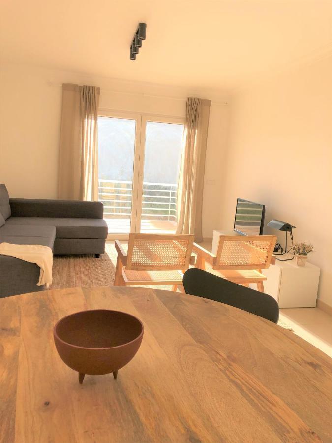 Appartamento Sea Avenue House - Center Baleal - Surfboard Included Ferrel  Esterno foto